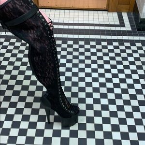 Delight thigh high